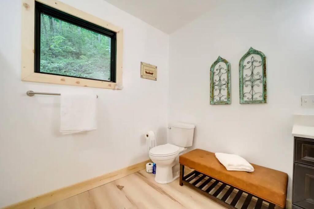 Outdoor Enthusiast'S Dream Cabin Hiking & Rafting Hot Springs Екстериор снимка
